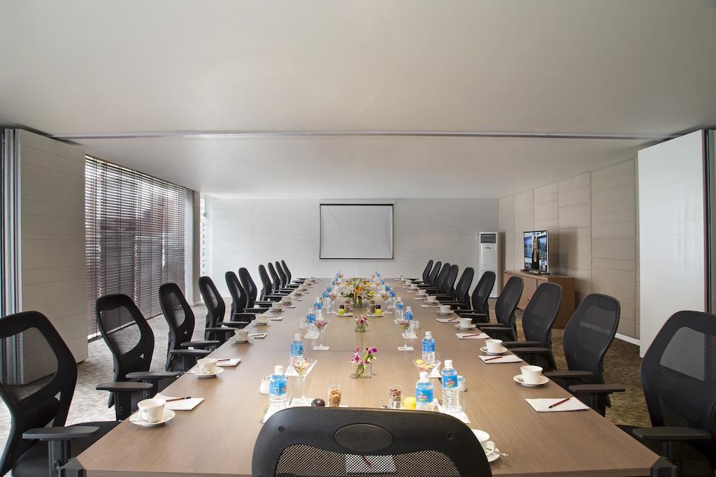 Oakwood Residence Whitefield Bangalore Bagian luar foto