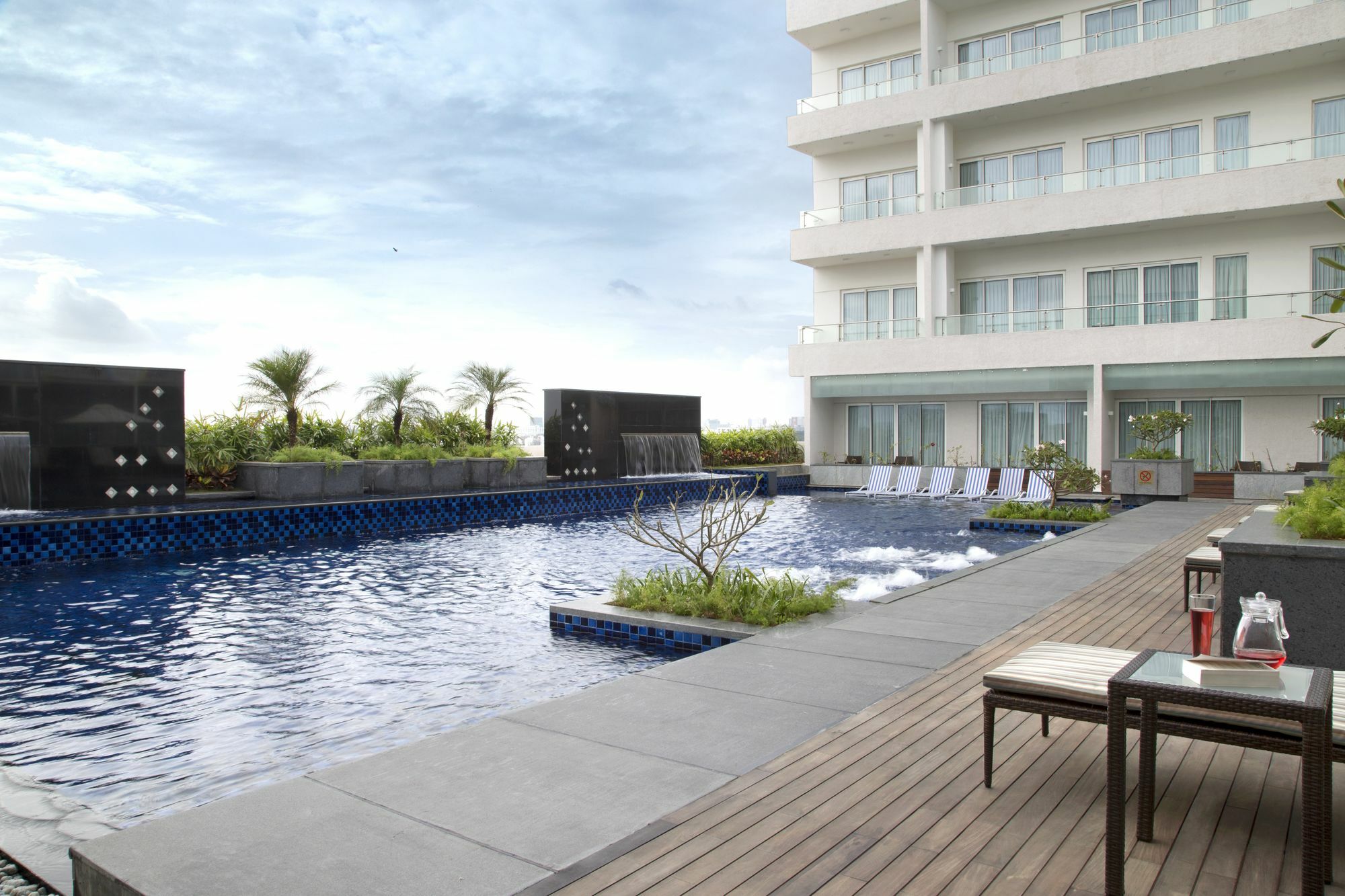 Oakwood Residence Whitefield Bangalore Bagian luar foto